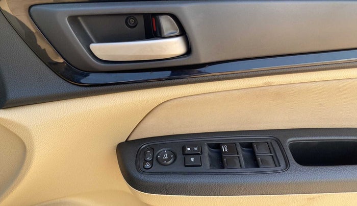 2019 Honda Amaze 1.2L I-VTEC S CVT, Petrol, Automatic, 36,516 km, Driver Side Door Panels Control