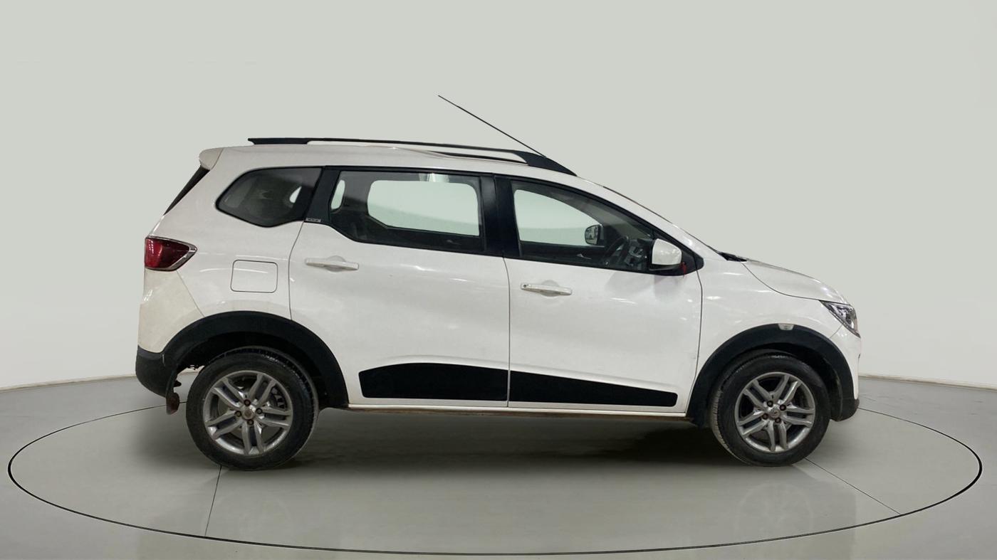 2019 Renault TRIBER RXZ, Petrol, Manual, 22,475 km, Right Side View