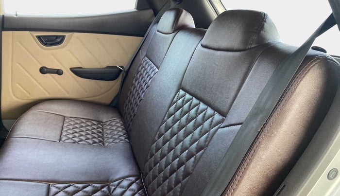 2012 Hyundai Eon D-LITE+, Petrol, Manual, 84,043 km, Right Side Rear Door Cabin