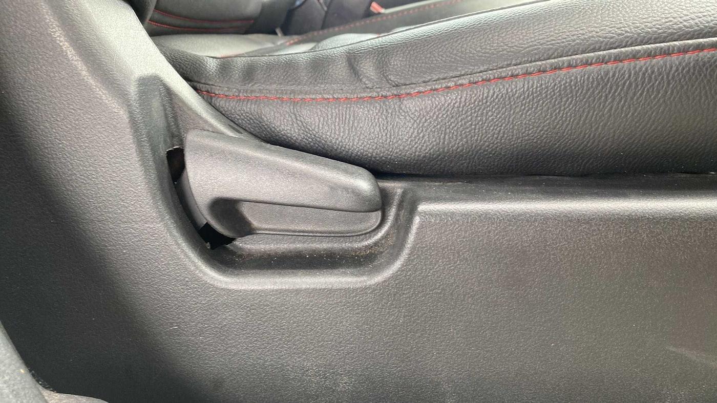 2016 Maruti Wagon R 1.0 VXI, Petrol, Manual, 72,307 km, Driver Side Adjustment Panel