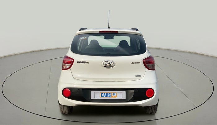 2017 Hyundai Grand i10 SPORTZ (O) 1.2 KAPPA VTVT, Petrol, Manual, 25,960 km, Back/Rear
