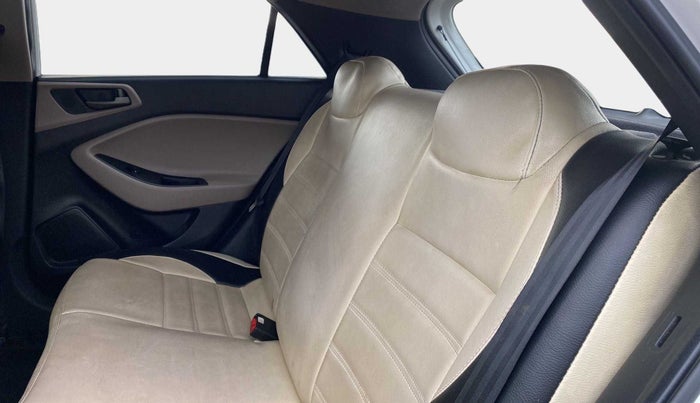 2017 Hyundai Elite i20 SPORTZ 1.2, Petrol, Manual, 36,117 km, Right Side Rear Door Cabin