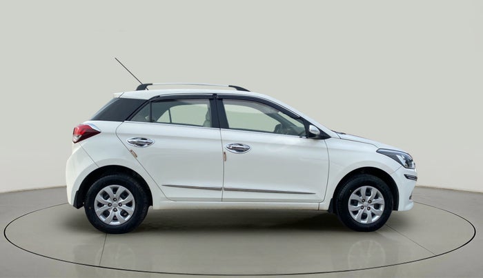 2017 Hyundai Elite i20 SPORTZ 1.2, Petrol, Manual, 36,117 km, Right Side View