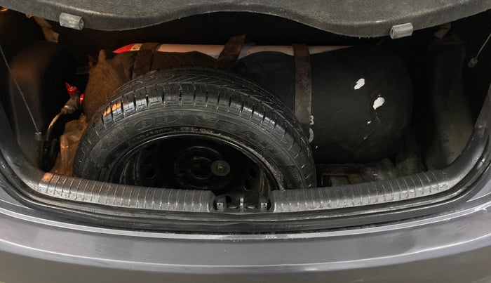 2016 Hyundai Grand i10 ASTA (O) 1.2 KAPPA VTVT, CNG, Manual, 1,16,049 km, Boot Inside