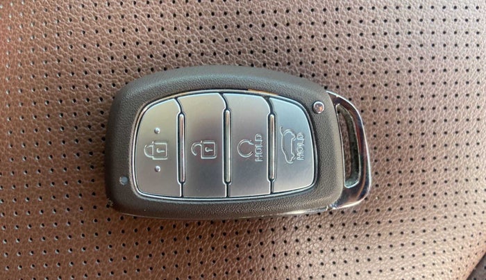 2021 Hyundai ALCAZAR 1.5 SIGNATURE (O) AT 6STR, Diesel, Automatic, 24,546 km, Key Close Up