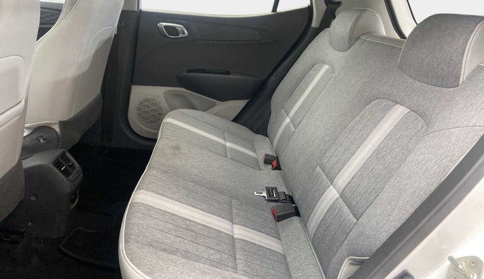 2022 Hyundai GRAND I10 NIOS SPORTZ 1.2 KAPPA VTVT CNG, CNG, Manual, 35,613 km, Right Side Rear Door Cabin