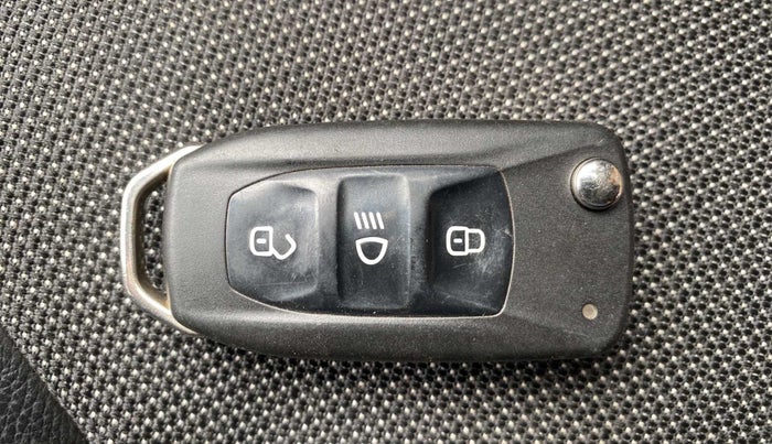 2015 Tata Zest XT PETROL, Petrol, Manual, 23,268 km, Key Close Up