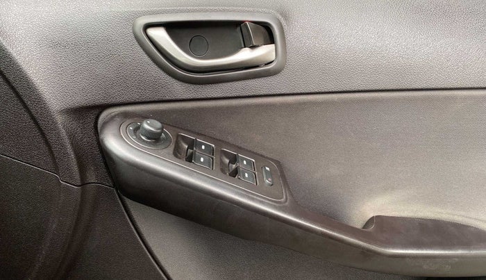 2015 Tata Zest XT PETROL, Petrol, Manual, 23,268 km, Driver Side Door Panels Control