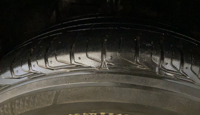 2021 Tata NEXON XZA PLUS (O) PETROL, Petrol, Automatic, 79,276 km, Right Front Tyre Tread