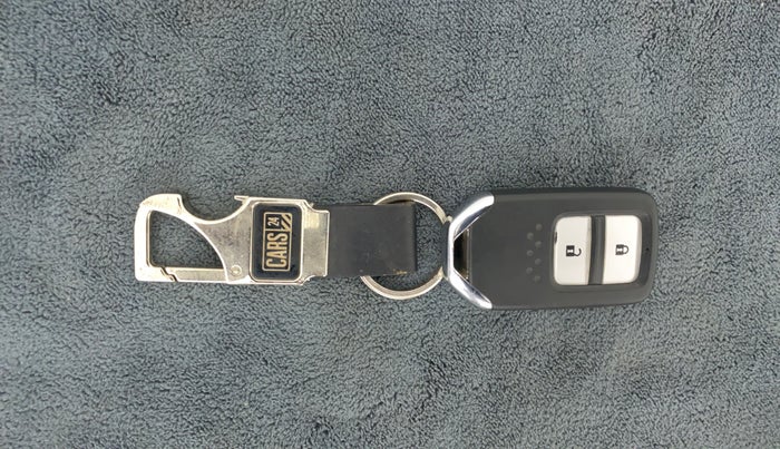 2016 Honda BR-V 1.5L I- DTEC V, Diesel, Manual, 95,136 km, Key Close Up