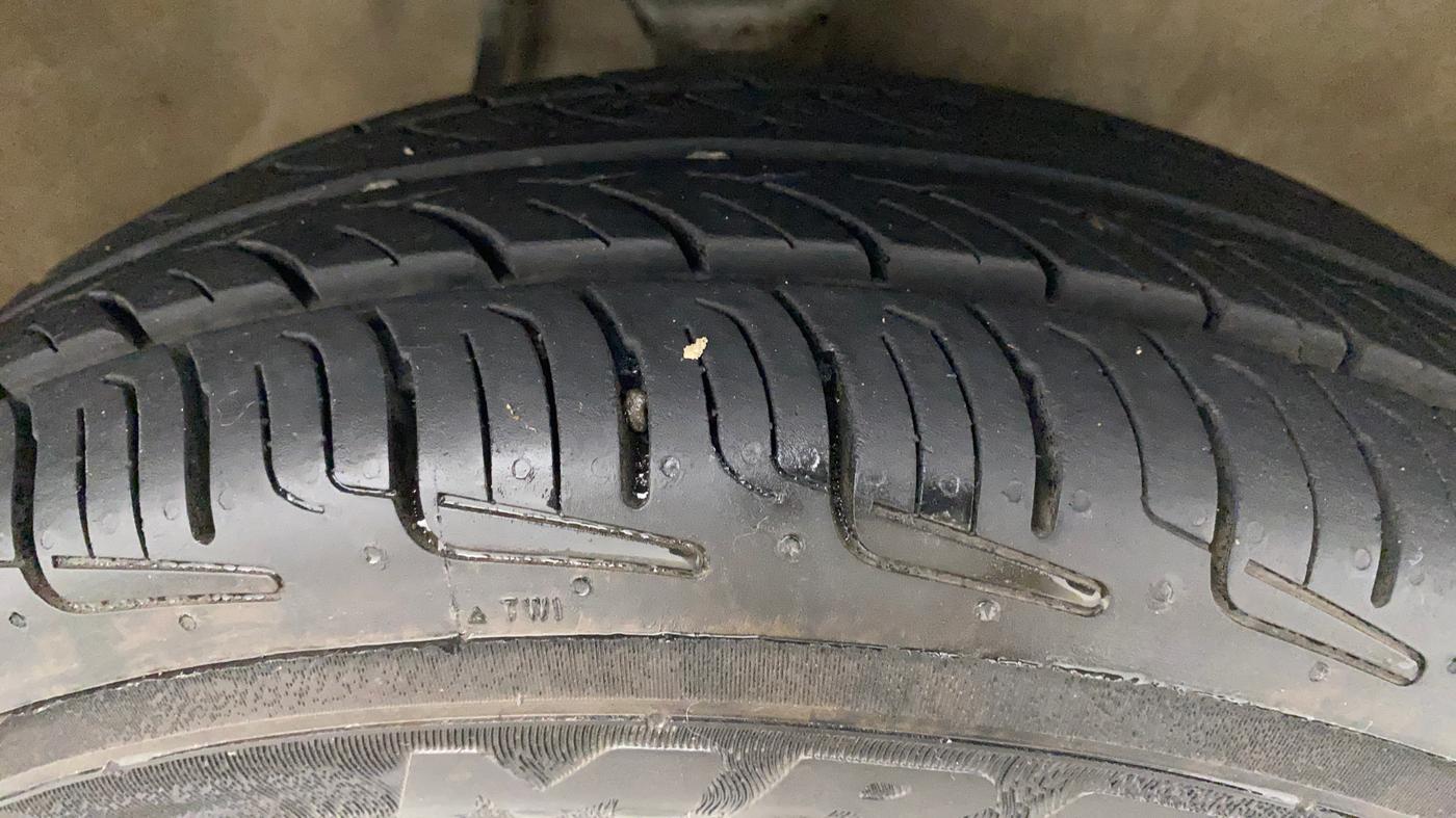 2016 Maruti Alto 800 LXI, Petrol, Manual, 15,487 km, Right Front Tyre Tread