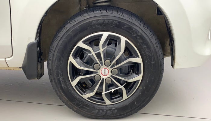 2016 Maruti Alto 800 LXI, Petrol, Manual, 15,487 km, Right Front Wheel