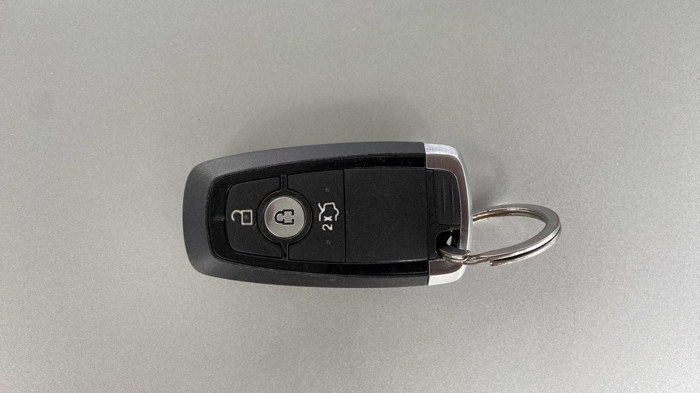 2020 Ford New Figo TITANIUM 1.2 PETROL MT, Petrol, Manual, 58,290 km, Key Close Up
