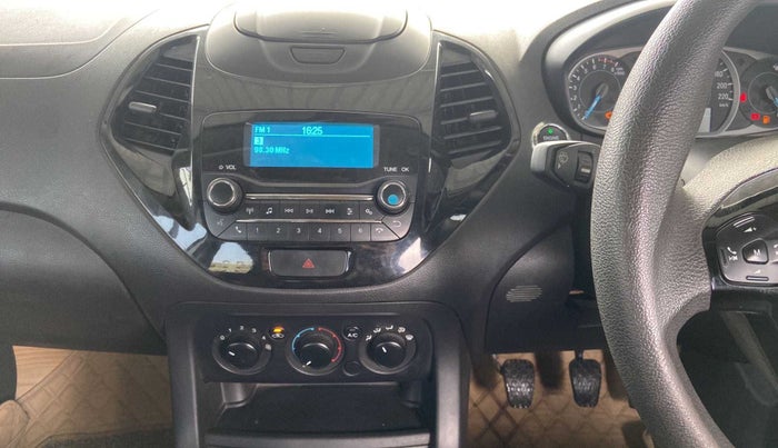 2020 Ford New Figo TITANIUM 1.2 PETROL MT, Petrol, Manual, 58,290 km, Air Conditioner