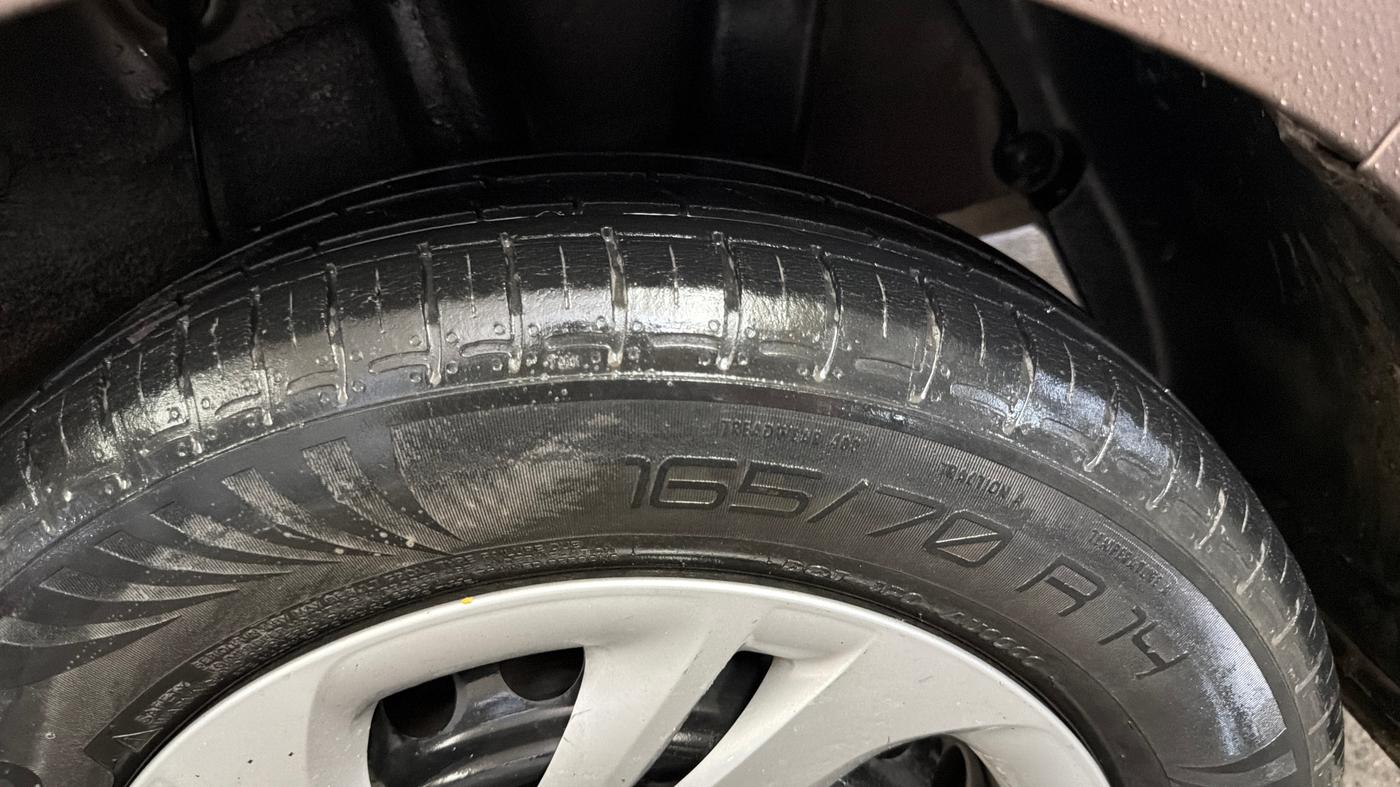 2020 Hyundai AURA S 1.2, Petrol, Manual, 33,966 km, Left Rear Tyre Tread
