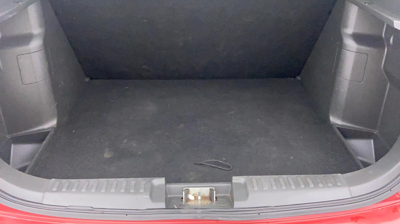 2016 Maruti Vitara Brezza VDI, Diesel, Manual, 53,209 km, Boot Inside