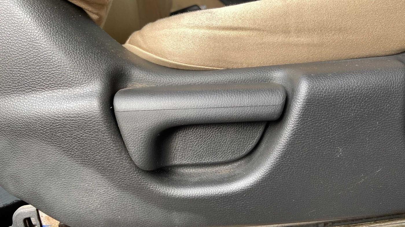 2015 Honda City 1.5L I-DTEC V, Diesel, Manual, 88,569 km, Driver Side Adjustment Panel