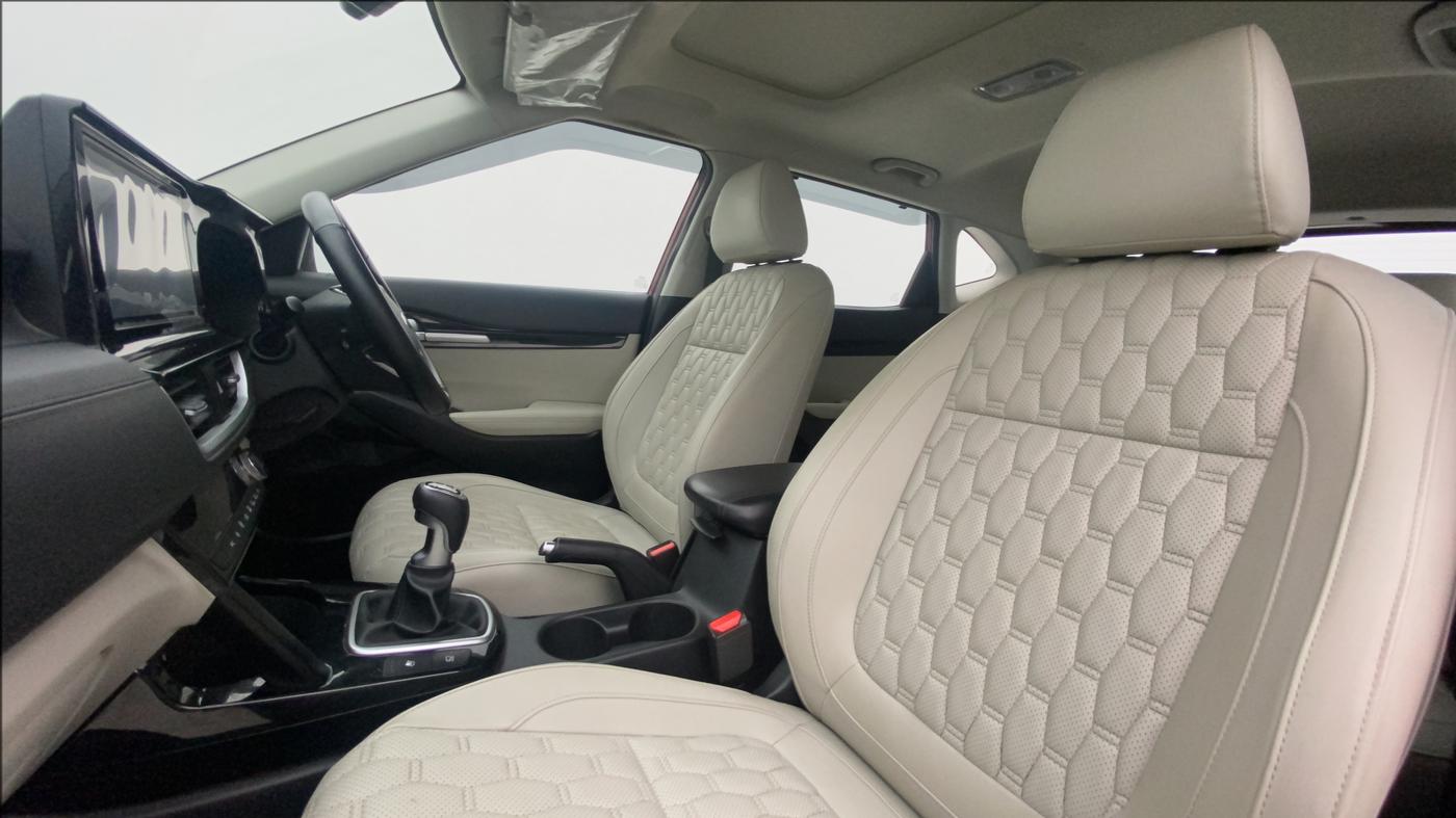 2020 KIA SELTOS HTX PLUS 1.5 DIESEL, Diesel, Manual, 38,224 km, Right Side Front Door Cabin