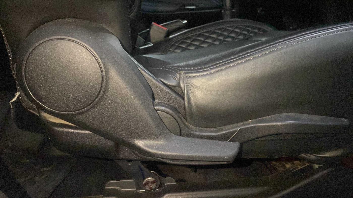 2022 Maruti Baleno ZETA PETROL 1.2, Petrol, Manual, 16,107 km, Driver Side Adjustment Panel