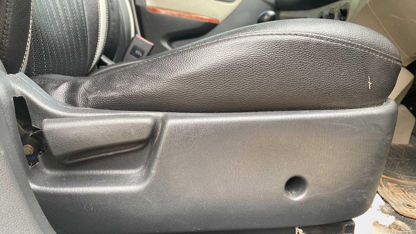 2018 Maruti Alto K10 VXI, Petrol, Manual, 31,048 km, Driver Side Adjustment Panel