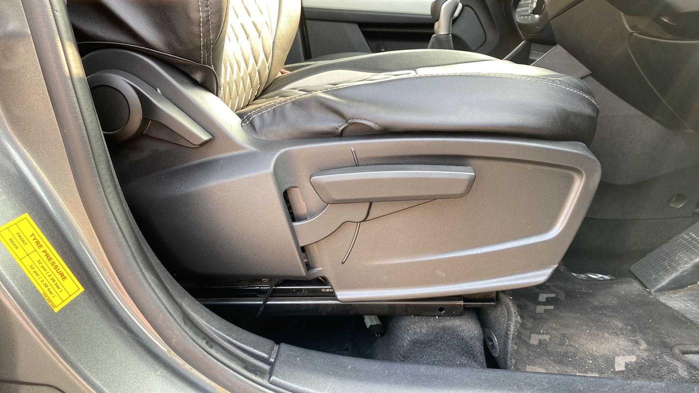 2022 Tata PUNCH CREATIVE  MT, Petrol, Manual, 2,930 km, Driver Side Adjustment Panel