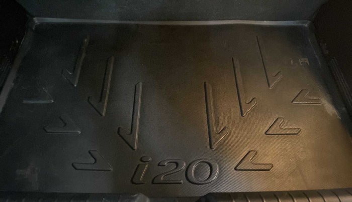 2021 Hyundai NEW I20 Asta 1.0 GDI Turbo IMT, Petrol, Manual, 25,139 km, Boot Inside