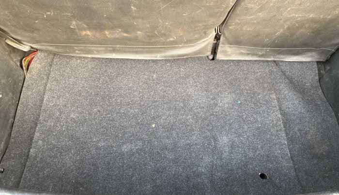 2015 Maruti Swift VXI, Petrol, Manual, 99,855 km, Boot Inside