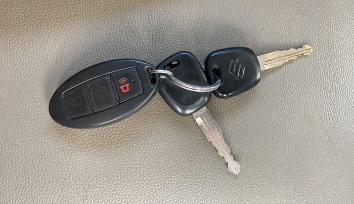 2014 Maruti Celerio VXI, CNG, Manual, 63,437 km, Key Close Up