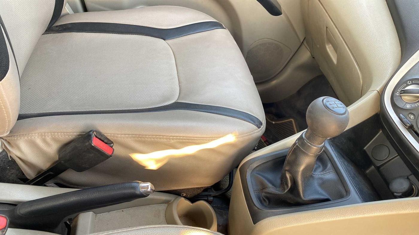 2014 Maruti Celerio VXI, CNG, Manual, 63,437 km, Gear Lever