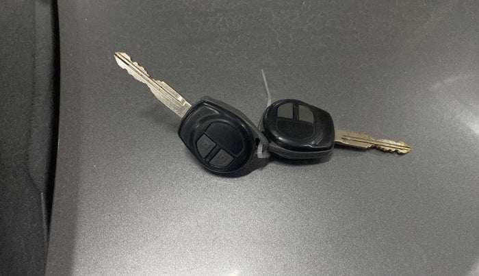 2014 Maruti Swift Dzire VXI, Petrol, Manual, 85,485 km, Key Close Up