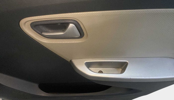 2015 Maruti Alto K10 VXI, Petrol, Manual, 34,392 km, Driver Side Door Panels Control