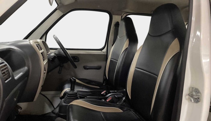 2016 Maruti Eeco 5 STR WITH A/C+HTR, CNG, Manual, 1,02,349 km, Right Side Front Door Cabin