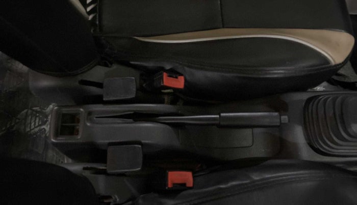 2016 Maruti Eeco 5 STR WITH A/C+HTR, CNG, Manual, 1,02,349 km, Driver Side Adjustment Panel