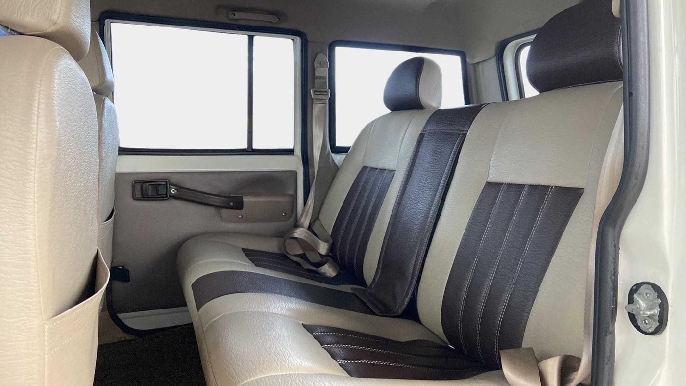 2018 Mahindra Bolero POWER PLUS ZLX, Diesel, Manual, 73,400 km, Right Side Rear Door Cabin