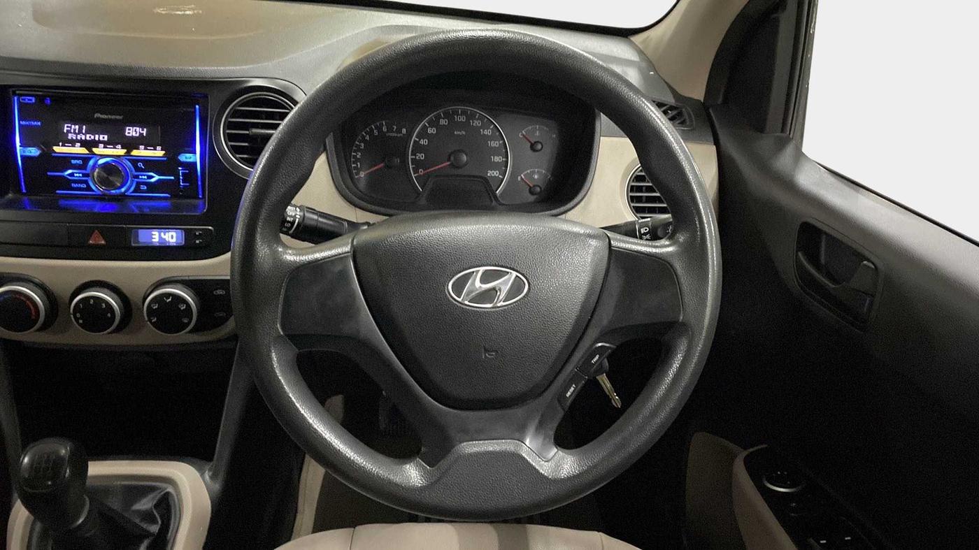 2015 Hyundai Grand i10 MAGNA 1.2 KAPPA VTVT, Petrol, Manual, 56,162 km, Steering Wheel Close Up