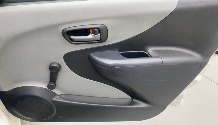 2012 Maruti A Star LXI, Petrol, Manual, 31,580 km, Driver Side Door Panels Control