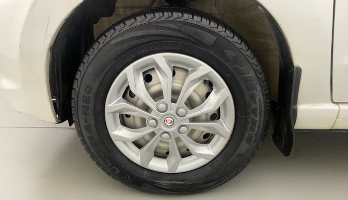 2012 Maruti A Star LXI, Petrol, Manual, 31,580 km, Left Front Wheel