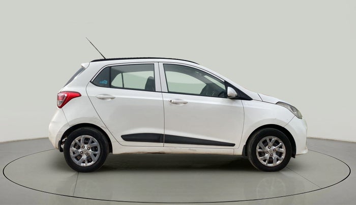 2018 Hyundai Grand i10 SPORTZ 1.2 KAPPA VTVT, Petrol, Manual, 93,392 km, Right Side