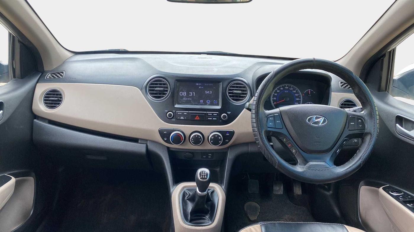 2018 Hyundai Grand i10 SPORTZ 1.2 KAPPA VTVT, Petrol, Manual, 93,392 km, Dashboard