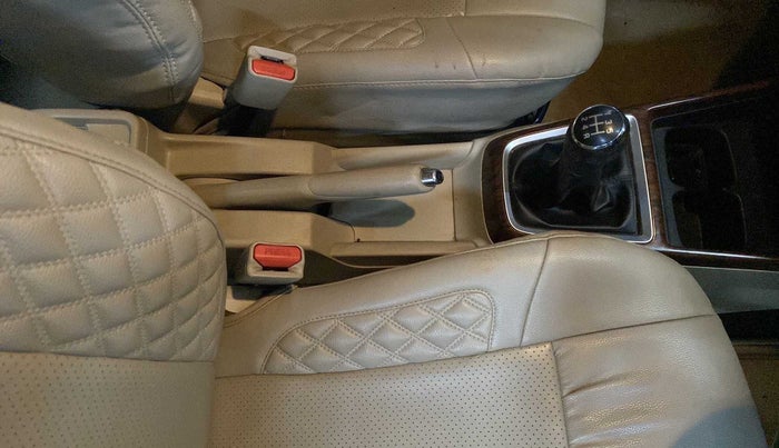 2017 Maruti Dzire VXI, Petrol, Manual, 50,551 km, Gear Lever