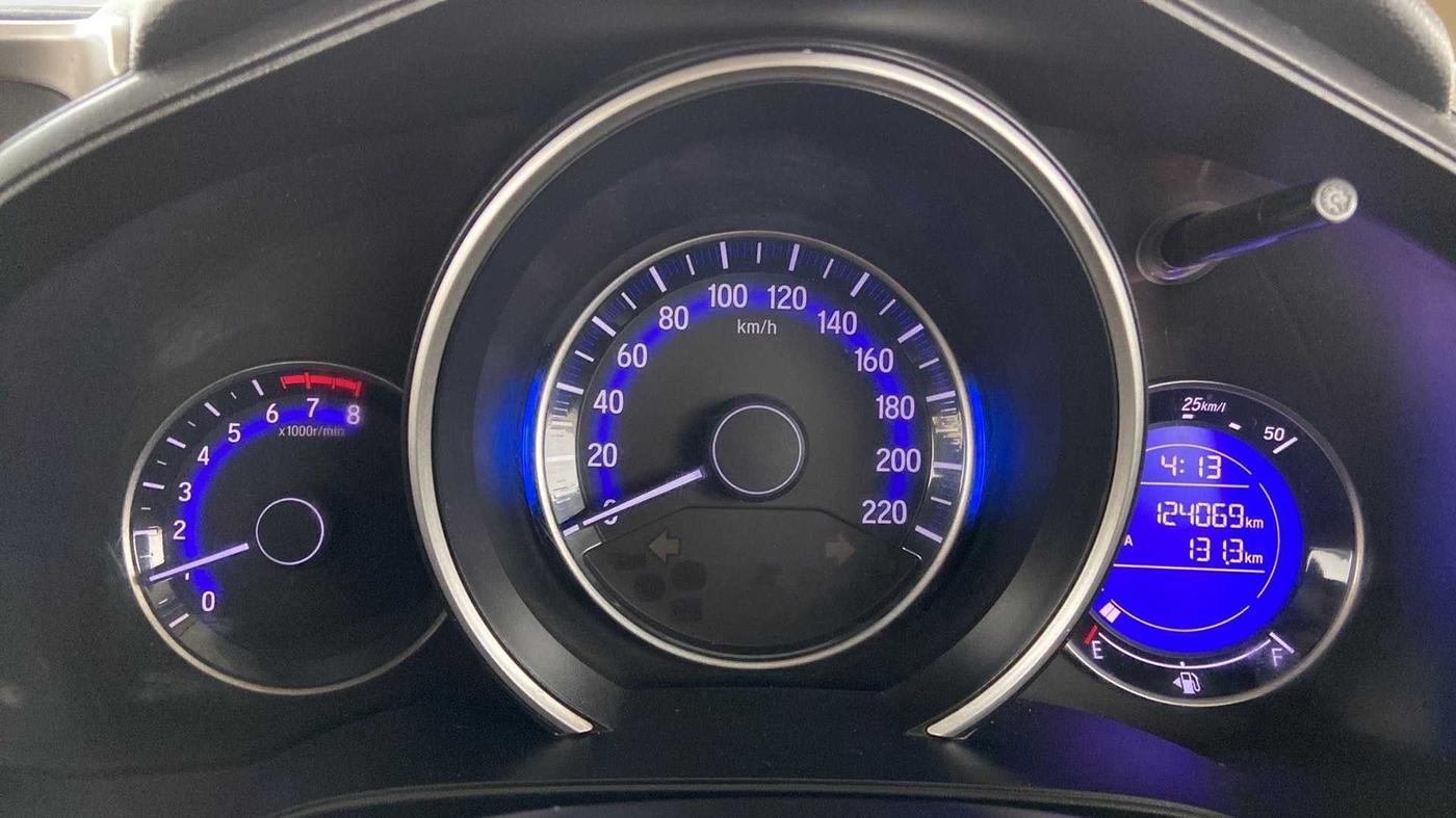 2016 Honda Jazz 1.2L I-VTEC SV, Petrol, Manual, 1,24,159 km, Odometer Image