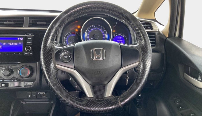 2016 Honda Jazz 1.2L I-VTEC SV, Petrol, Manual, 1,24,159 km, Steering Wheel Close Up