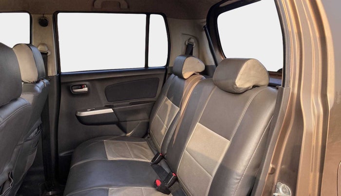 2012 Maruti Wagon R 1.0 VXI, Petrol, Manual, 37,744 km, Right Side Rear Door Cabin