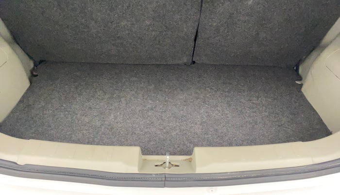 2016 Maruti Celerio VXI (O), Petrol, Manual, 66,984 km, Boot Inside
