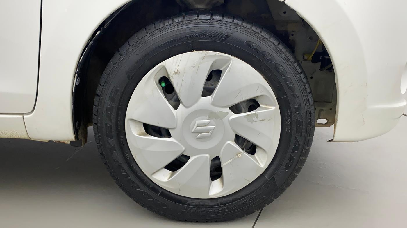 2016 Maruti Celerio VXI (O), Petrol, Manual, 66,984 km, Right Front Wheel