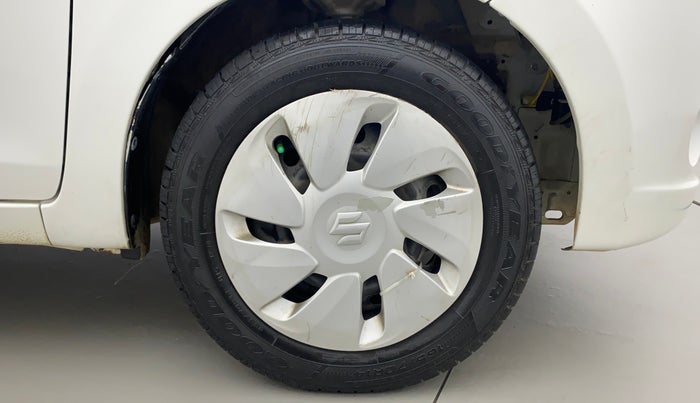 2016 Maruti Celerio VXI (O), Petrol, Manual, 66,984 km, Right Front Wheel