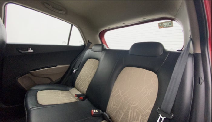 2018 Hyundai Grand i10 SPORTZ (O) AT 1.2 KAPPA VTVT, Petrol, Automatic, 19,093 km, Right Side Rear Door Cabin