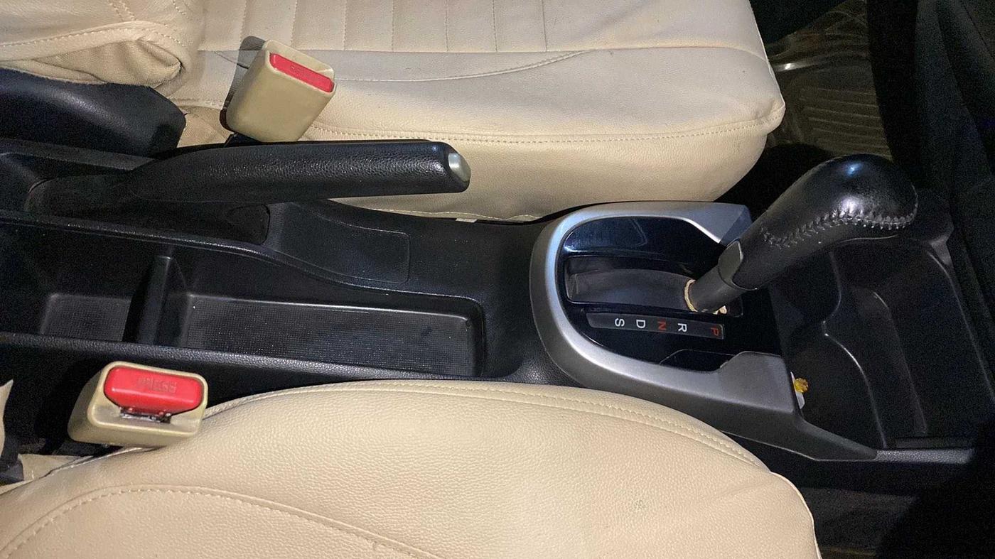 2016 Honda Jazz 1.2L I-VTEC V AT, Petrol, Automatic, 35,182 km, Gear Lever