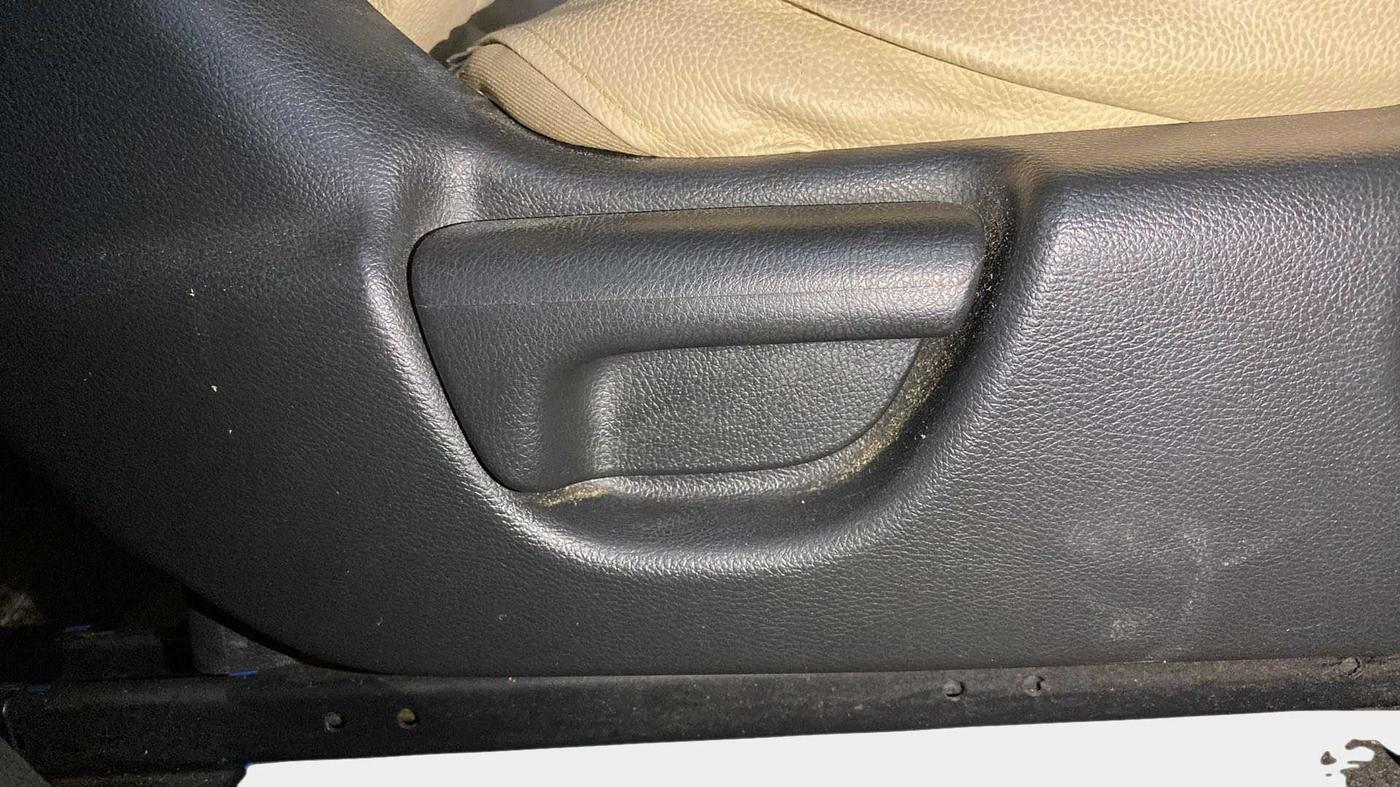 2016 Honda Jazz 1.2L I-VTEC V AT, Petrol, Automatic, 35,182 km, Driver Side Adjustment Panel