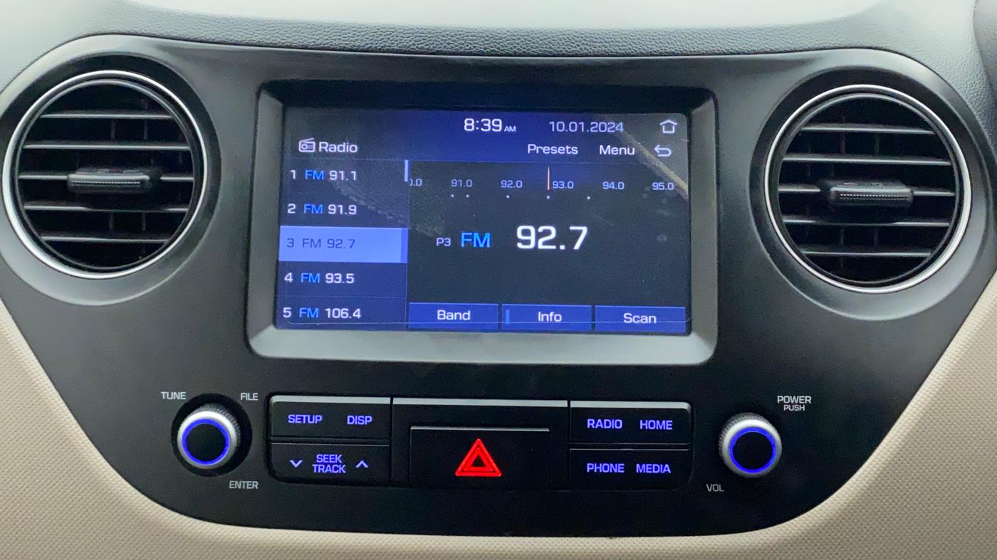 2018 Hyundai Grand i10 SPORTZ AT 1.2 KAPPA VTVT, Petrol, Automatic, 31,465 km, Infotainment System